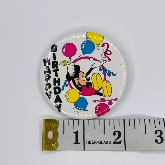 Vintage Disneyland Button Pin Happy Birthday Mickey Balloons 2” Park Flair Resor - Picture 5 of 5